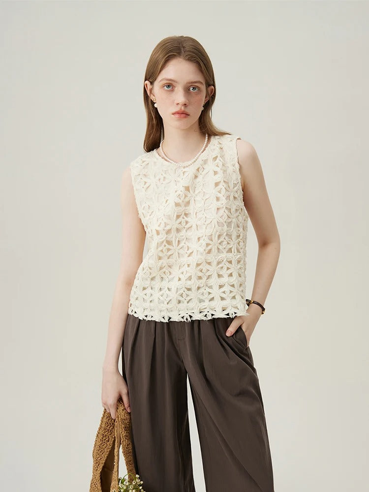 Fleur - Embroidered Sleeveless Top