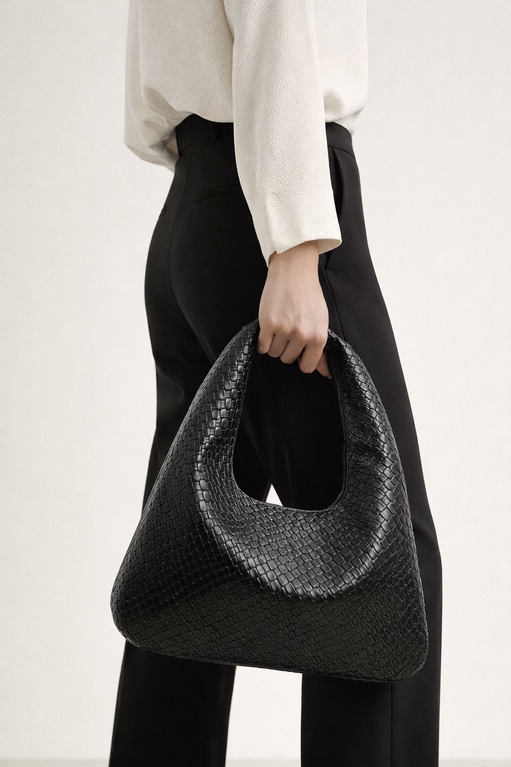 Seraya – Woven Crescent Shoulder Bag