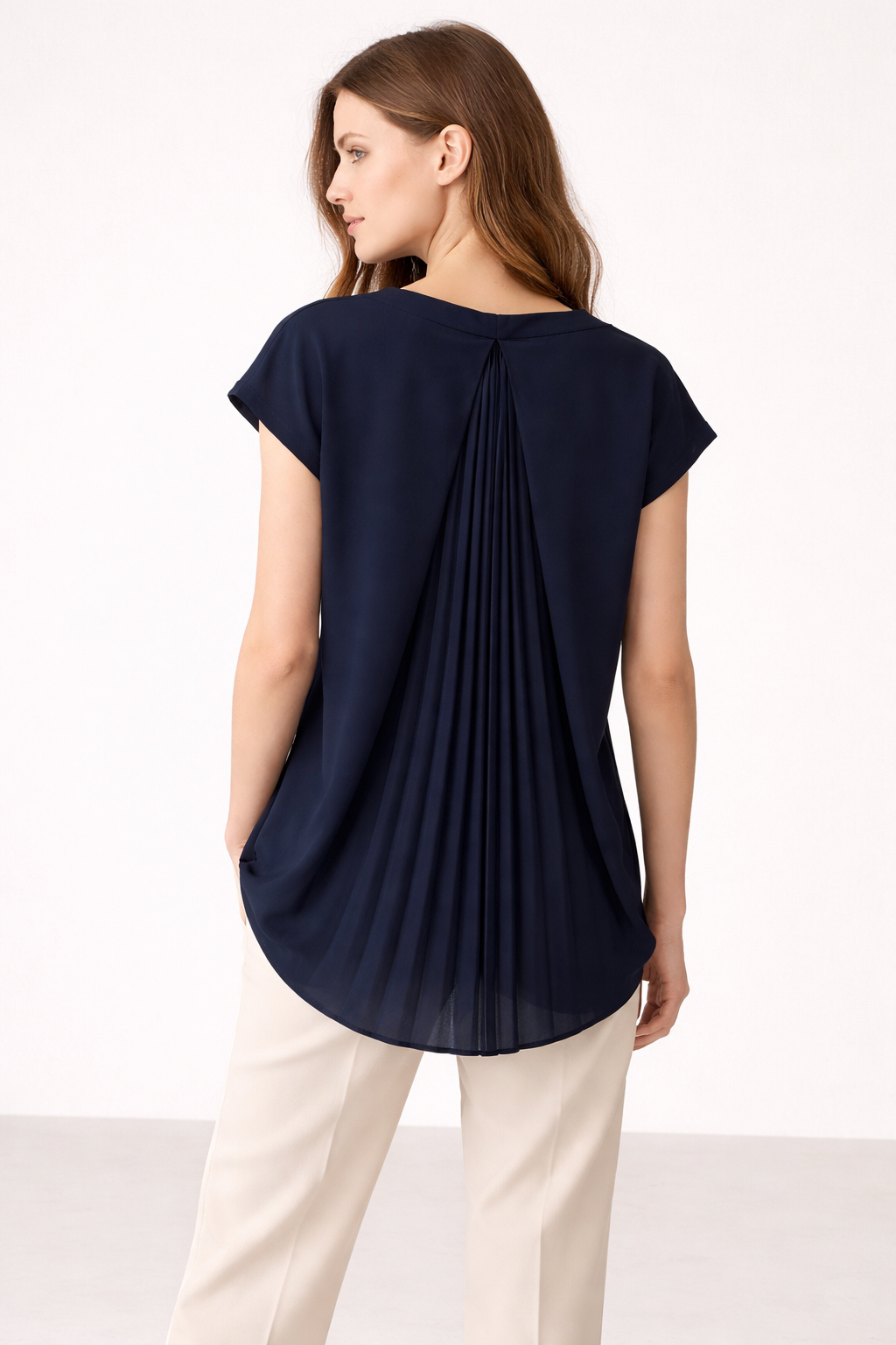 Raffaela – Pleated Back Chiffon Blouse