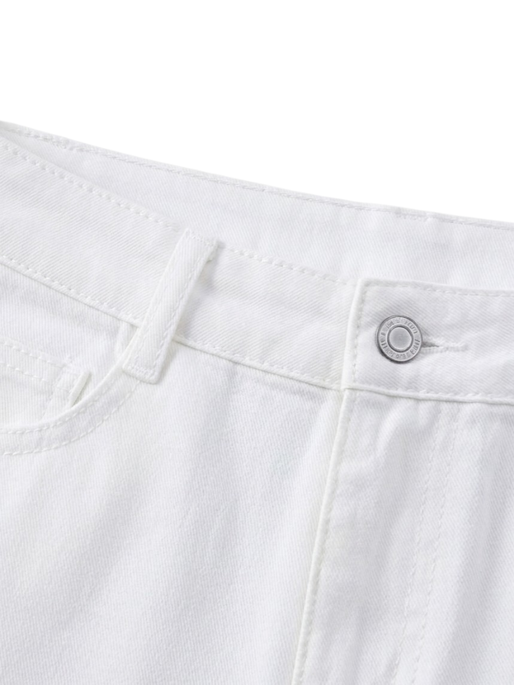 Luna – Vintage Straight Leg Denim Shorts