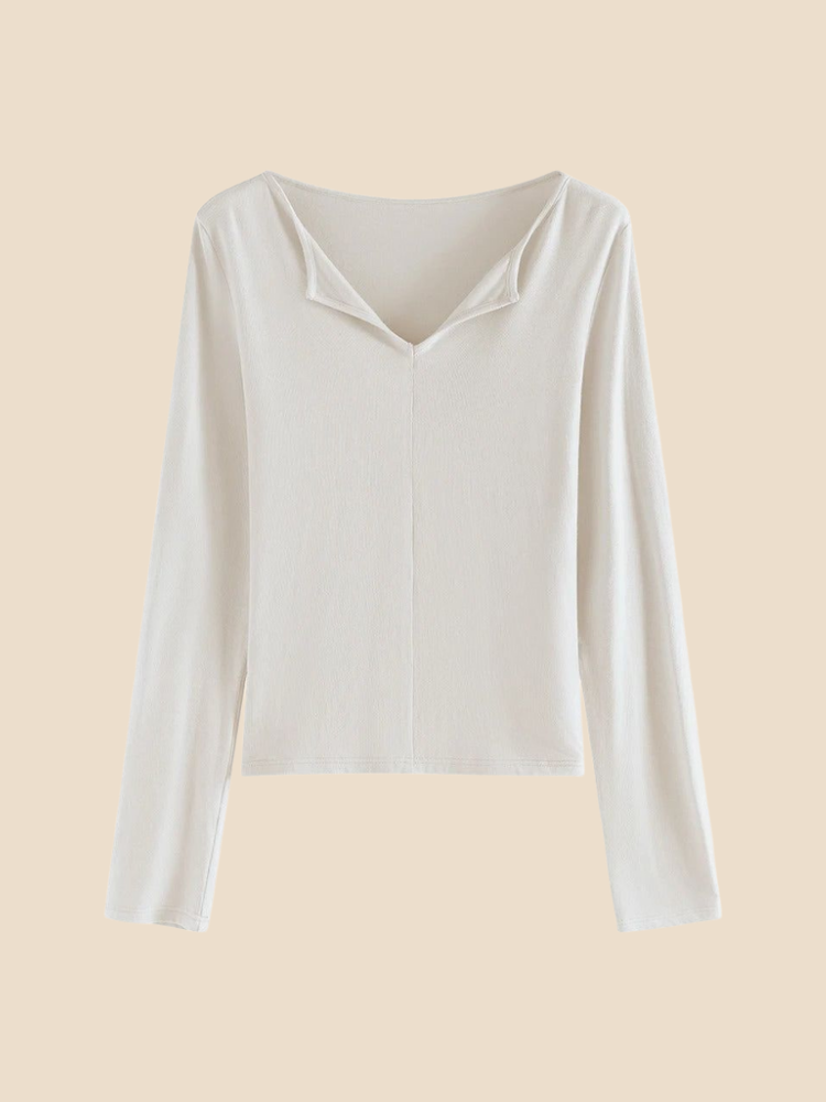 Claire – Slim V-Neck Knit Top